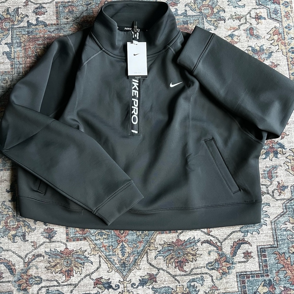 Nike Women's Black Pullover
